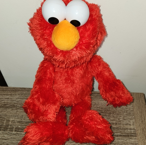Sesame Street Stuffed Plush Tickle Me Elmo Laughing Toy Hasbro 14" 2016 Works! - Picture 3 of 8